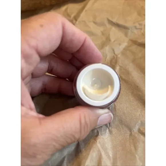 ESTEE LAUDER RESILIENCE LIFT Firming/Sculpting EYE Cream mini Jar: 5ml - Picture 4 of 4